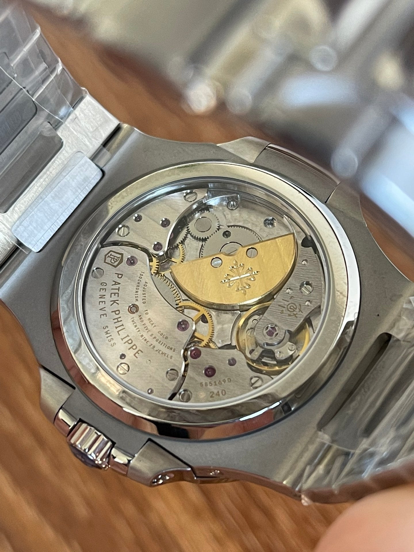Patek Philippe Nautilus 1:1 replica high imitation watch 5712/1A-001 watch