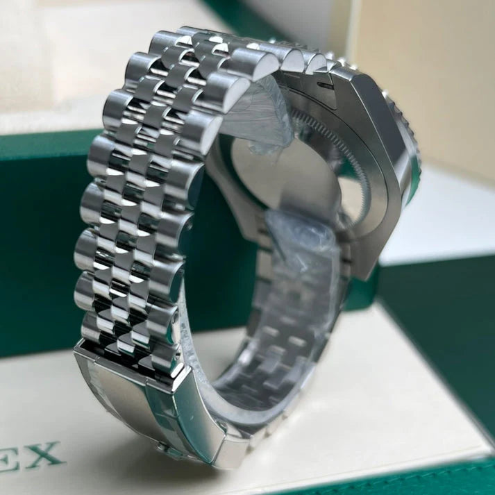 Rolex GMT MASTER II 126710GRNR BRUCE WAYNE JUBILEE - NEW 2024