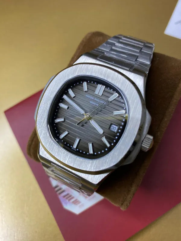 Patek Philippe Nautilus Black Dial 41mm