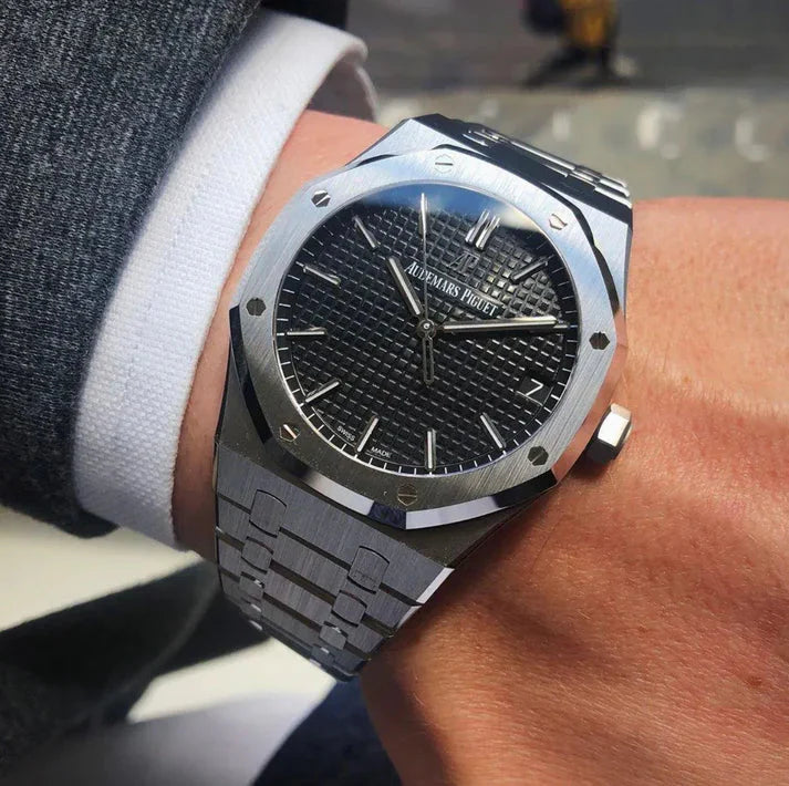Audemars Royal Oak Black Background 41mm Men